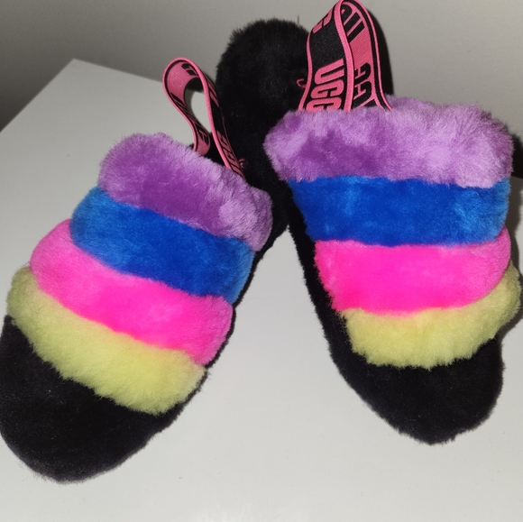 UGG Fluff Yeah Slide - Picture 1 of 5